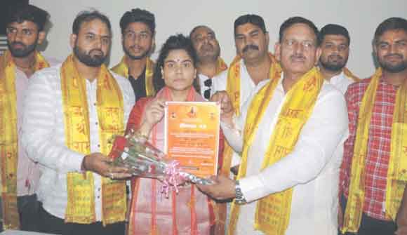 मुकेश चौधरी बने हिंदू युवा वाहिनी के जिलाध्यक्ष