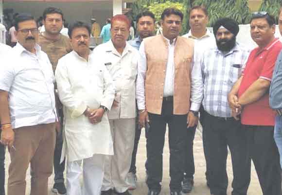नवागत एसएसपी से मिला व्यापारियों का प्रतिनिधिमंडल