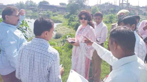 अमृत सरोवर जल संरक्षण एवं स्थानीय रोजगार का हो संगम: नगरायुक्त