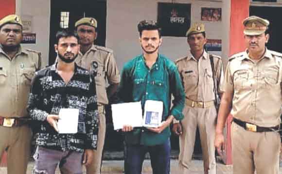 पुलिस ने किया चोरी की घटना का खुलासा, दो शातिर चोर गिरफ्तार