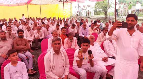 पार्टी कार्यकर्ता
