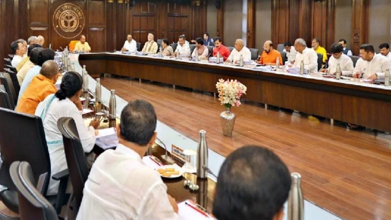 Dinesh Khatik के इस्तीफे से खुली बड़ी सच्चाई, अधिकांश विभागों में अभी तक नहीं हो सका काम का बंटवारा; सिर्फ नाम के राज्यमंत्री