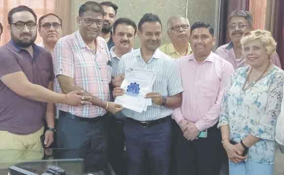 विद्युत विभाग के मुख्य अभियंता से मिला आईआईए का प्रतिनिधिमंडल