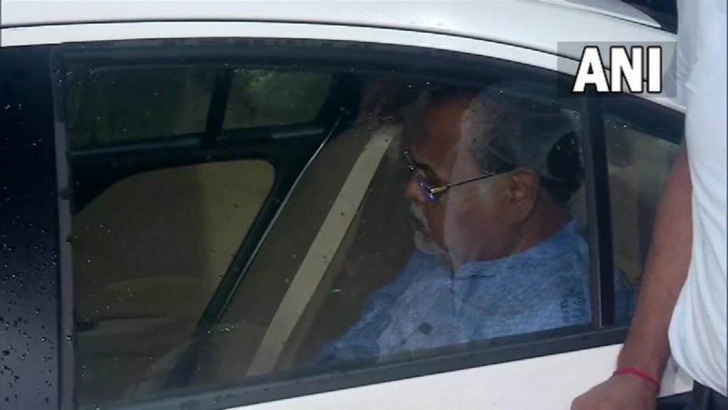 एम्स से छुट्टी मिलने के बाद ओडिशा एयरपोर्ट पहुंचे पश्चिम बंगाल के मंत्री पार्थ चटर्जी, आज हो सकती है पूछताछ