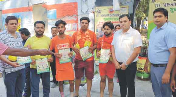 निगम ने कांवडिय़ों को किया हर घर तिरंगा अभियान के लिए प्रेरित