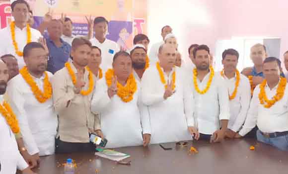 संजय वालिया ग्राम प्रधान संगठन के अध्यक्ष चुने गये