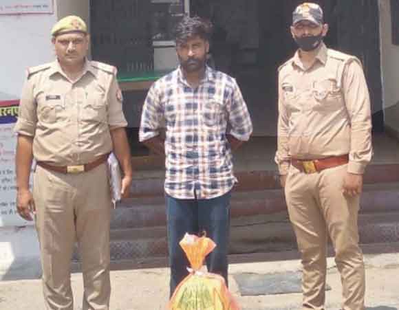 पुलिस के हत्थे चढ़ा शातिर चोर, भेजा जेल