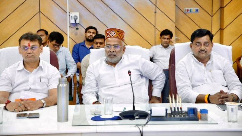 राजनीतिक बवंडर के बाद जलशक्ति राज्य मंत्रियों को बांटा काम, दिनेश खटीक को पश्चिम व बुंदेलखंड का जिम्मा