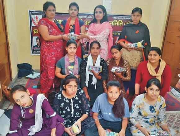 महिलाएं आत्मनिर्भरता की ओर कदम बढ़ाये: रूही अंजुम