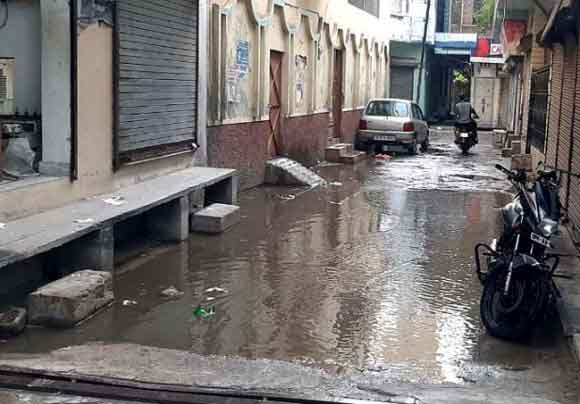 नगर पालिका के सफाई अभियान की खुली पोल..