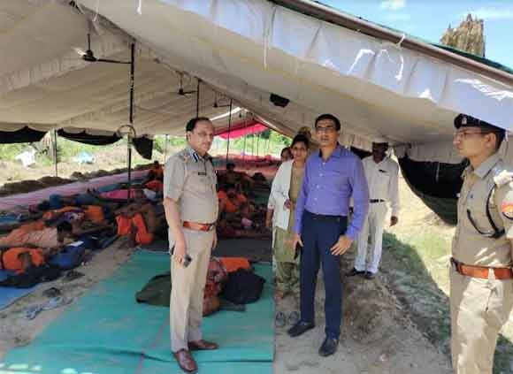 मण्डलायुक्त ने डीआईजी के साथ कांवड मार्गों का किया निरीक्षण