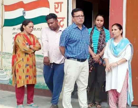 उपजिलाधिकारी ने किया कस्तूरबा गांधी बालिका विद्यालय का औचक निरीक्षण