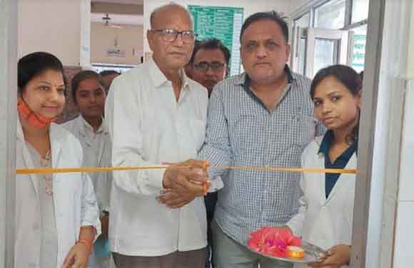विश्व जनसंख्या दिवस पर पीएचसी देवबंद में विश्व जनसंख्या स्थित पखवाड़ा का शुभारंभ