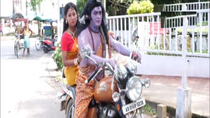 असम: भगवान शिव की वेशभूषा पहने शख्स गिरफ्तार, धार्मिक भावनाएं आहत करने का आरोप
