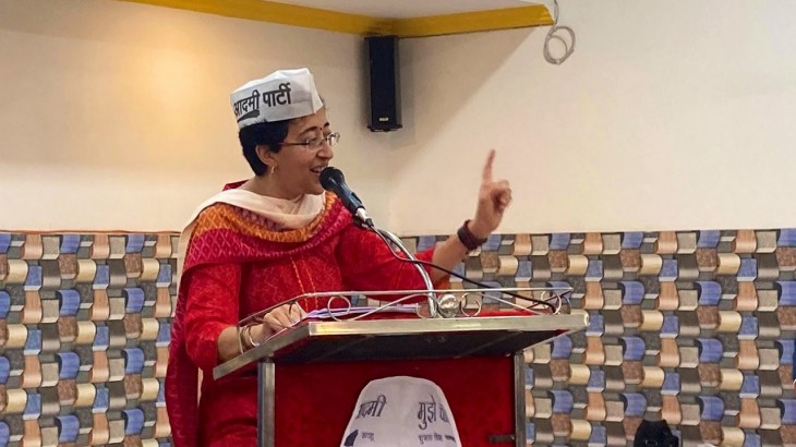 आम आदमी पार्टी का बीजेपी पर बड़ा हमला, MCD में लूट मचाने का आरोप