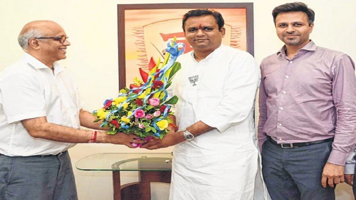 राहुल नार्वेकर : दामाद विधानसभा अध्यक्ष तो ससुर विधान परिषद का सभापति