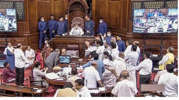 लोकसभा के 4 सांसदों के बाद अब राज्यसभा के 19 विपक्षी सांसदों को किया गया निलंबित
