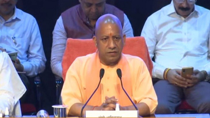 Yogi 2.0 के 100 दिन: सीएम योगी बोले-हमारी सरकार जनहित में कर रही काम