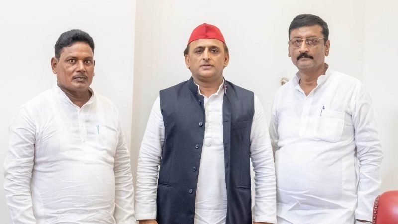 ओपी राजभर को बड़ा झटका देने वाले शशि प्रताप सिंह ने अखिलेश यादव से की मुलाकात, बनाई है अलग पार्टी