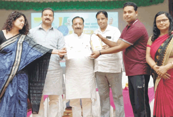 वेंडरों का सामाजिक, आर्थिक जीवन स्तर ऊपर उठा रही सरकार: मेयर