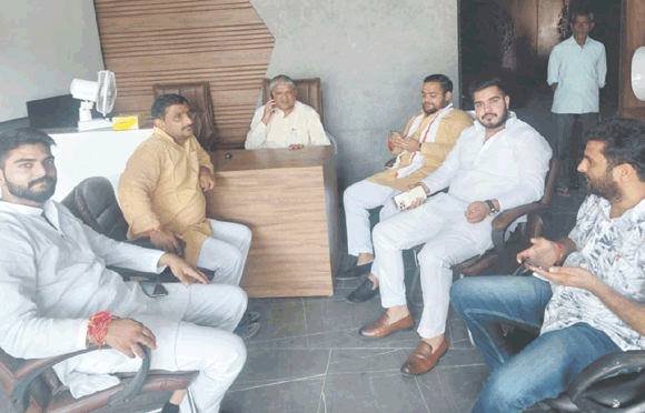 सिद्धपीठ शाकुम्भरी देवी में बजी मोबाइल की घंटी, जनप्रतिनिधियों ने जताया हर्ष