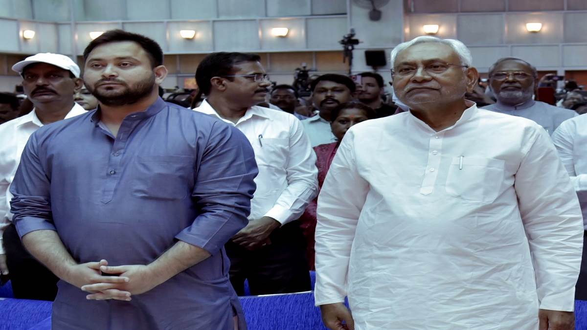 Bihar Cabinet Expansion: तेजस्वी ने साधा लालू का समीकरण, मंत्री बनाने में जदयू-कांग्रेस ने रखा जातियों का ध्यान