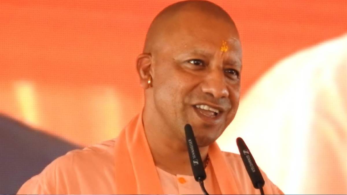 कम्हरिया घाट पुल का लोकार्पण कर CM योगी आदित्यनाथ बोले, जन्माष्टमी से पहले दक्षिणांचल वासियों ने जीत ली सत्य की लड़ाई