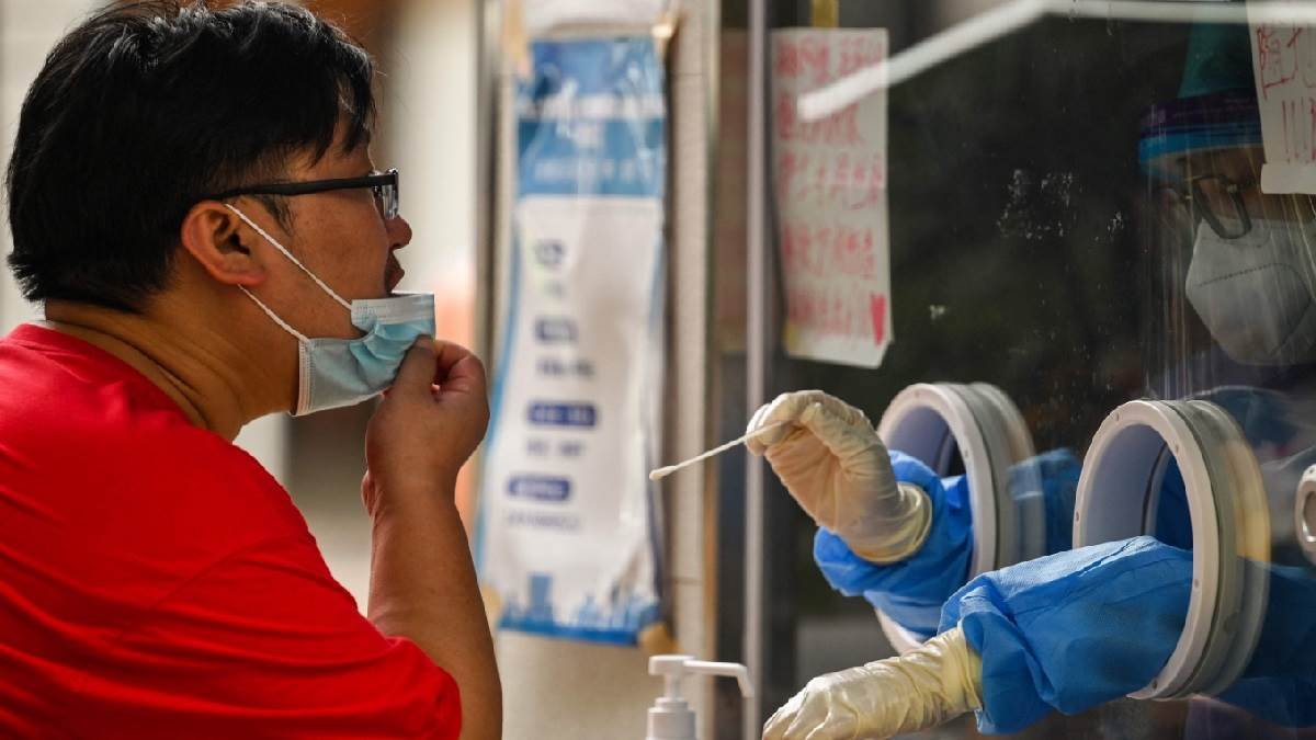 देश में फिर बढ़े कोरोना के मामले, 24 घंटे में मिले 12,608 केस; कम हुए सक्रिय मरीज