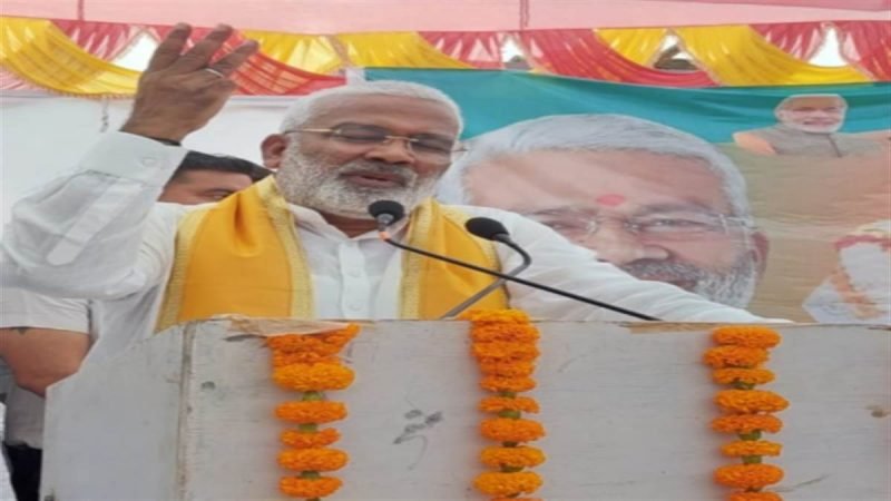 अब प्रदेश में आम आदमी पर नहीं, गुंडों पर होती है एफआइआर, सहारनपुर में बोले स्वतंत्र देव सिंह