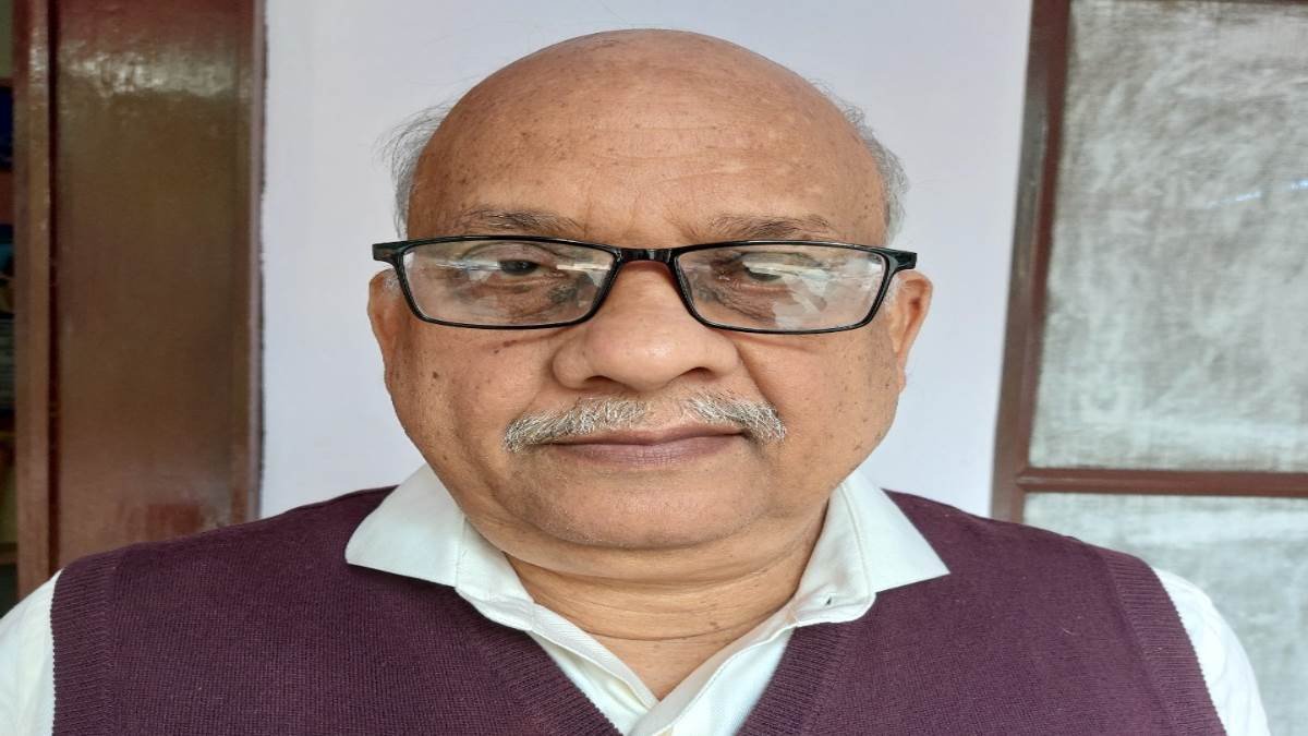मुख्यमंत्री योगी आदित्यनाथ के ओएसडी मोतीलाल सिंह की सड़क हादसे में मौत, पत्नी गंभीर रूप से घायल