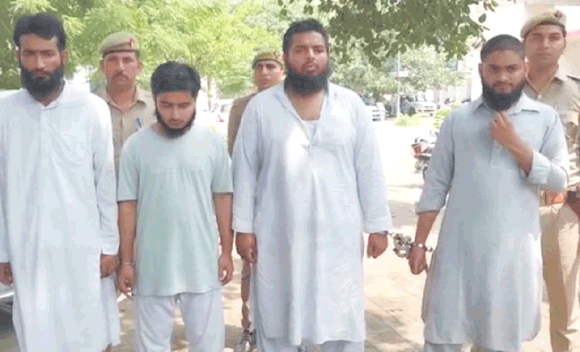 साम्प्रदायिक माहौल बिगाडऩे का प्रयास करने वाले चार आरोपियों को पुलिस ने किया गिरफ्तार