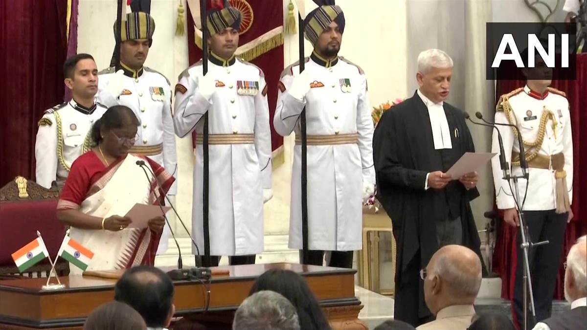 Oath Ceremony Of New CJI: जस्टिस यूयू ललित ने ली देश के 49वें CJI पद की शपथ