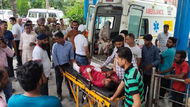 Bareilly Accident : श्रद्धालुओं से भरी ट्रैक्टर-ट्राली को कैंटर ने मारी टक्कर, छह की मौत, 40 घायल, देखें पूरी सूची