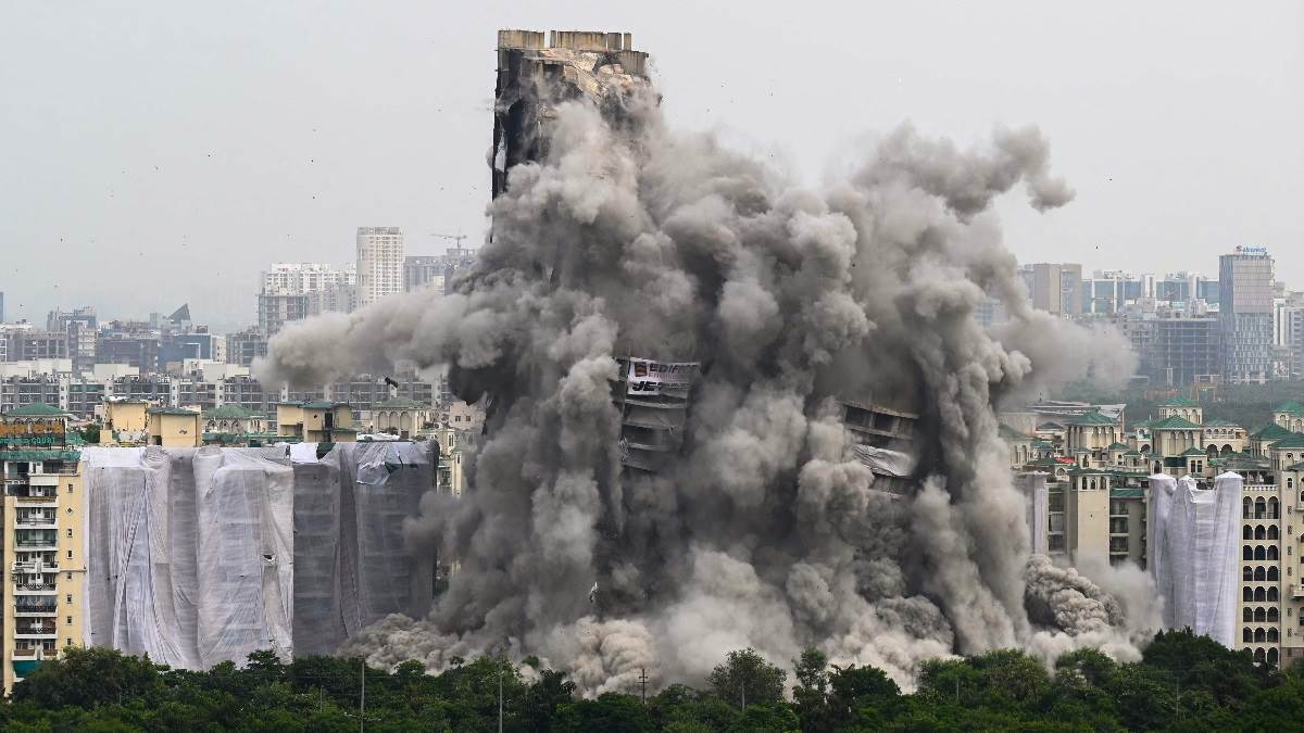 ट्विन टावर्स हुए ध्‍वस्‍त लेकिन कई सवालों के जवाब मिलने बाकी, कैसे हल होंगी घर खरीदारों की मुश्किलें…?