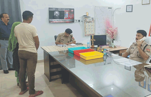 एसएसपी ने सुनीं फरियादियों की समस्याएं