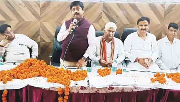व्यापारियों की समस्याओं का कराया जाएगा समाधान: नंदी