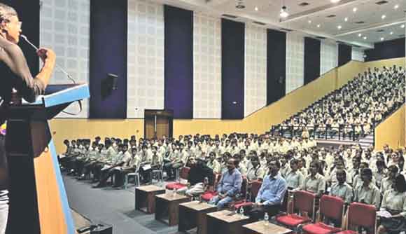 छात्र-छात्राओं को दी बेसिक लाईफ सपोर्ट की तकनीकी जानकारी