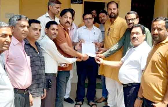 सपा नेता द्वारा त्यागी समाज को महिला विरोधी बताने पर त्यागी समाज में भारी रोष