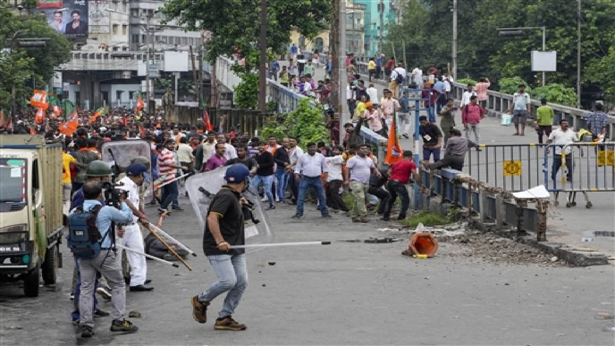 भ्रष्टाचार के खिलाफ भाजपा के मार्च में रणक्षेत्र बना हावड़ा-कोलकाता, 363 कार्यकर्ता व 50 पुलिसकर्मी घायल