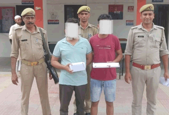 सांसद के फर्जी लैटर पैड व मुहरों के साथ पुलिस ने दबोचे दो आरोपी