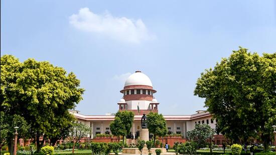 व्यभिचार को लेकर कर्मियों के खिलाफ अनुशासनात्मक कार्रवाई कर सकते हैं सशस्त्र बल: SC