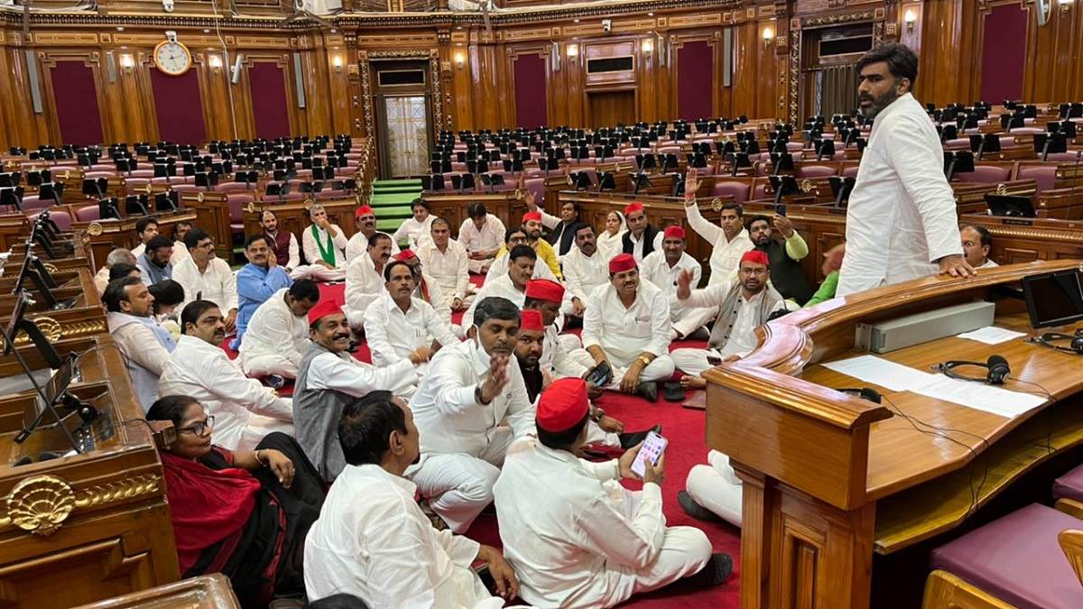 विधानसभा के मानसून सत्र का आज दूसरा दिन, मुख्यमंत्री के जवाब के बाद सपा विधायकों ने सदन छोड़ा