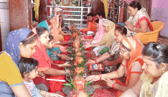 पहले नवरात्र को शाकम्भरी सिद्ध पीठ व मंदिरों में उमड़ी श्रद्धालुओं की भीड़