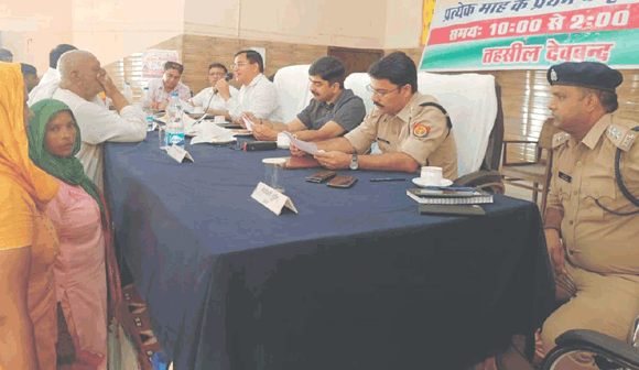 जन सामान्य की शिकायतों का निस्तारण शीघ्र एवं गुणवत्तापूर्ण हो: जिलाधिकारी