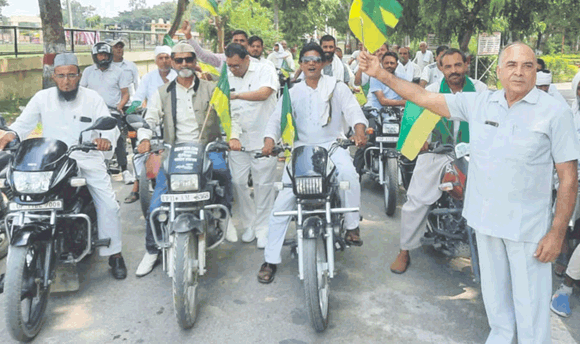 पृथक पश्चिम प्रदेश की निर्माण के समर्थन में निकाली बाइक रैली