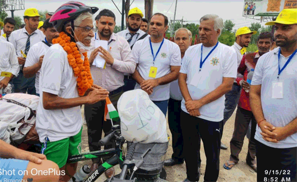 शोभित विश्वविद्यालय की टीम ने किया पदम श्री डॉक्टर किरण सेठ जी का स्वागत