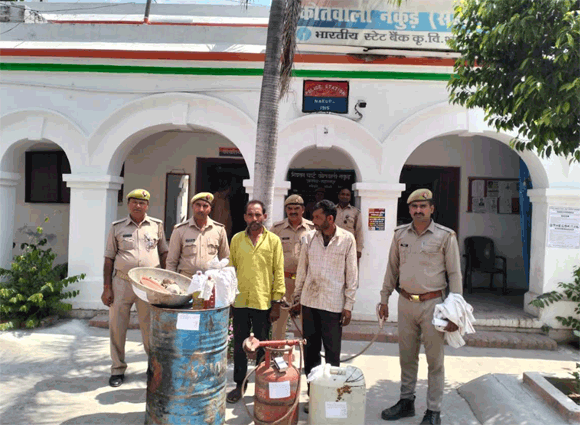 पुलिस ने अवेध शराब के खिलाफ छापेमारी कर दो को जेल भेजा