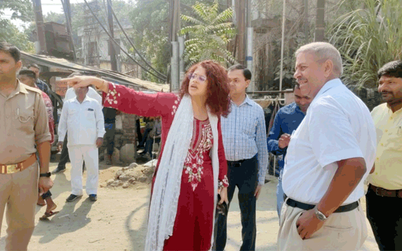 सब्जी मण्डी एप्रोच रोड दीपावली से पूर्व पूरा कराएं: नगरायुक्त
