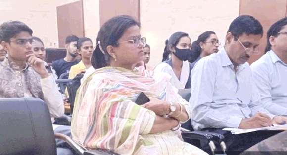 कैरियर काउंसिलिंग वर्कशॉप में दी जानकारी
