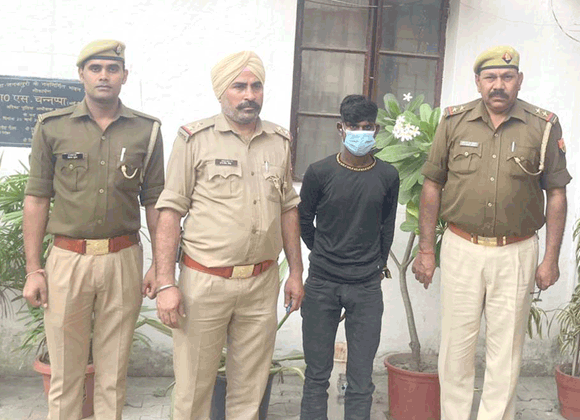 सास व पत्नी को जलाने का आरोपी गिरफ्तार